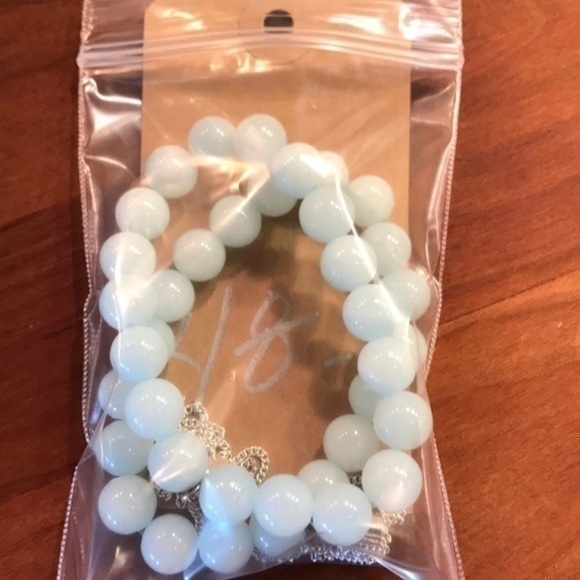 Bracelets Glass Beads Set of (2) - Picture 3 of 7